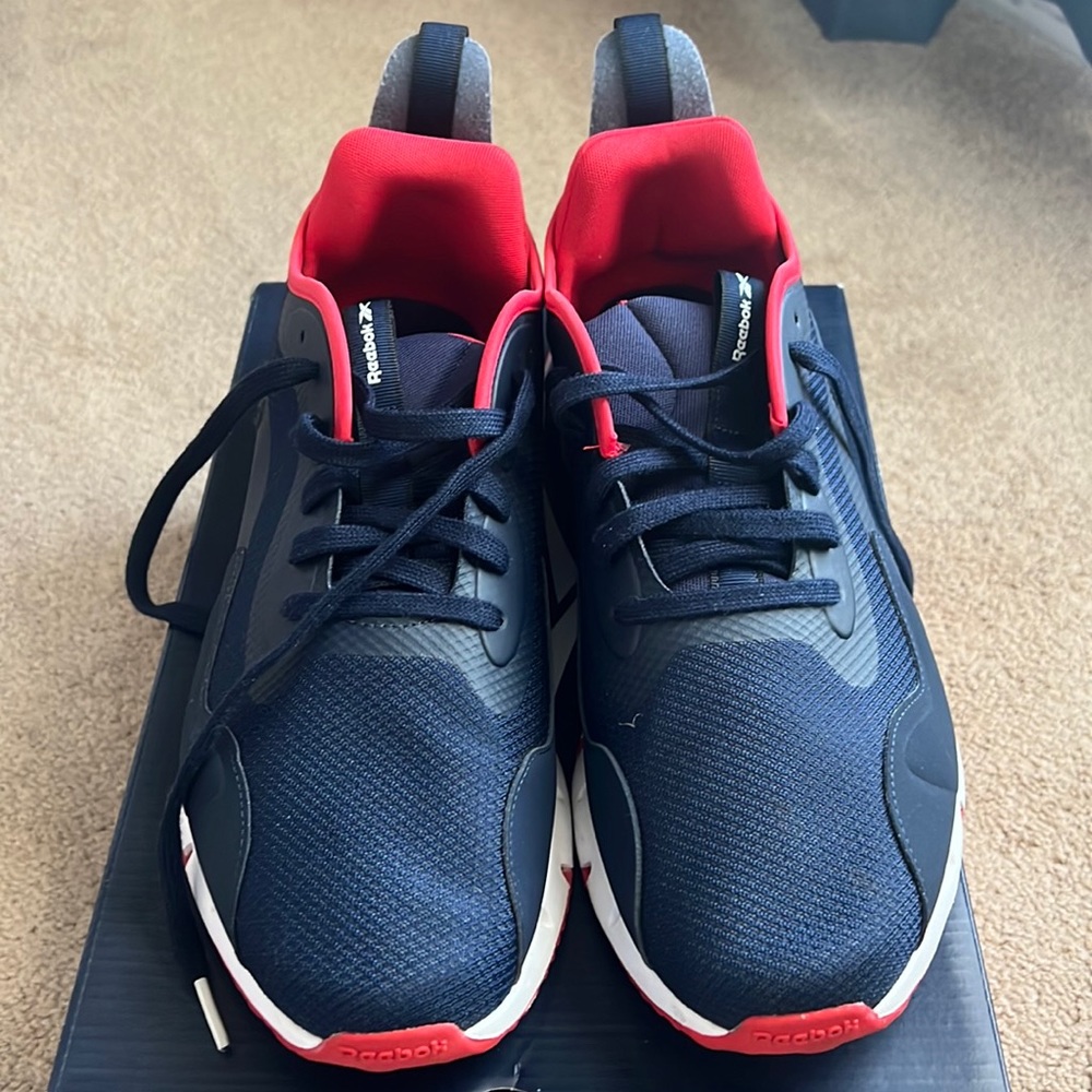 Reebok Sneakers